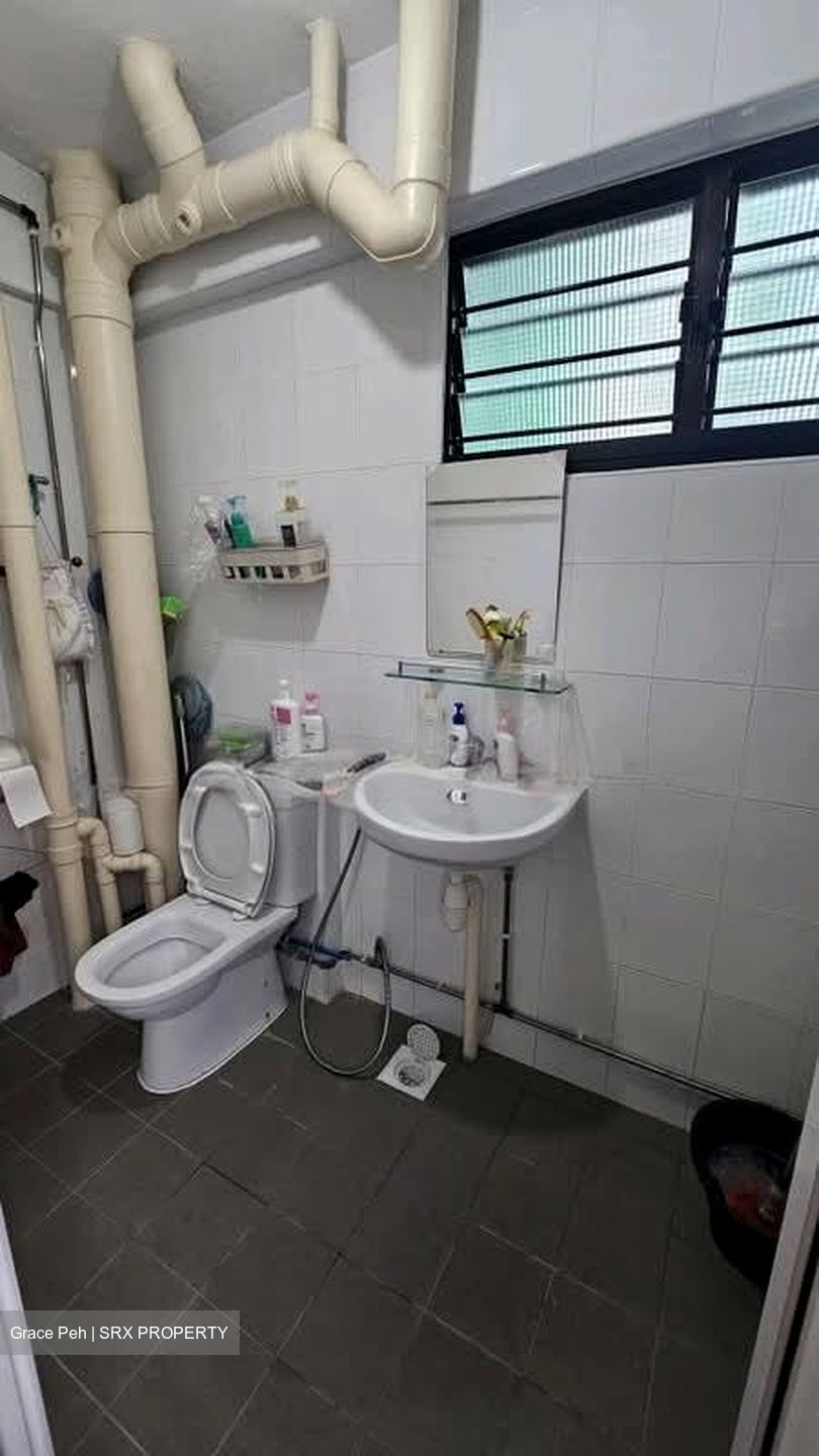 Blk 240 Yishun Ring Road (Yishun), HDB 5 Rooms #546695561